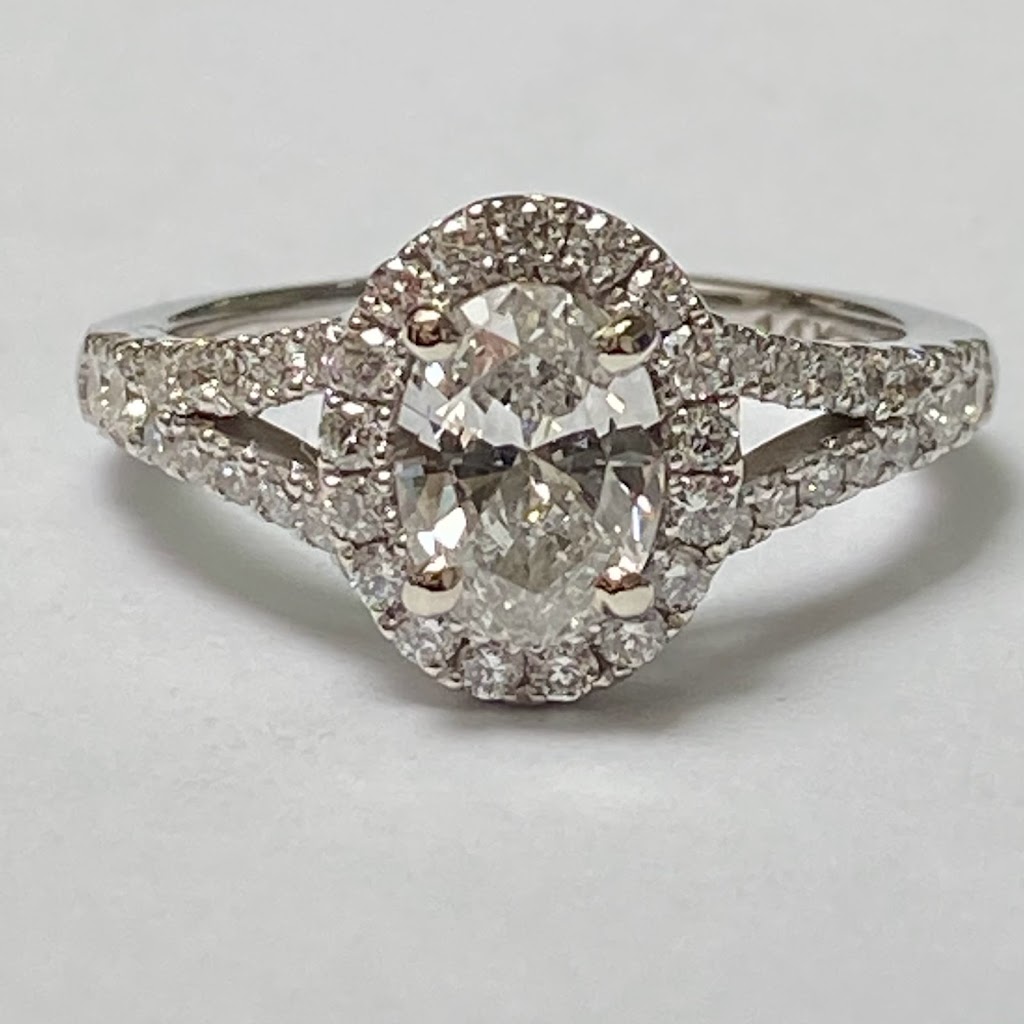Jackson Grey Jewelers | 516 E Washington St, Chagrin Falls, OH 44022, USA | Phone: (440) 247-5600