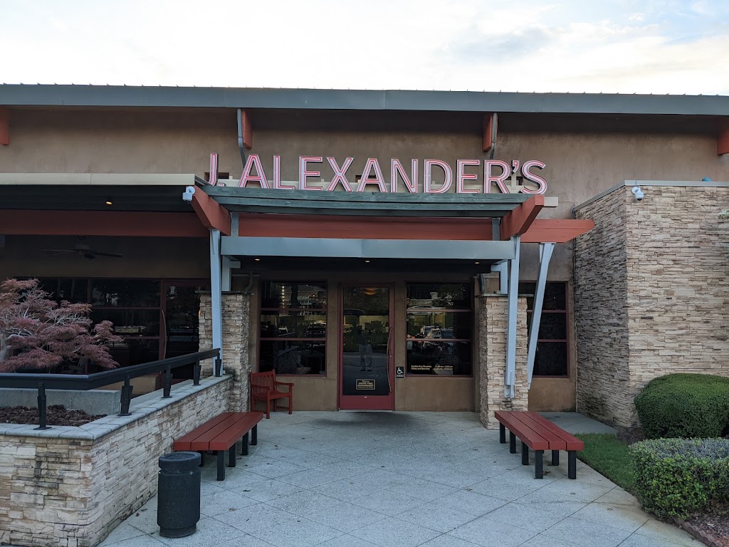 J. Alexanders Restaurant | 5245 Peachtree Pkwy, Norcross, GA 30092, USA | Phone: (770) 263-9755
