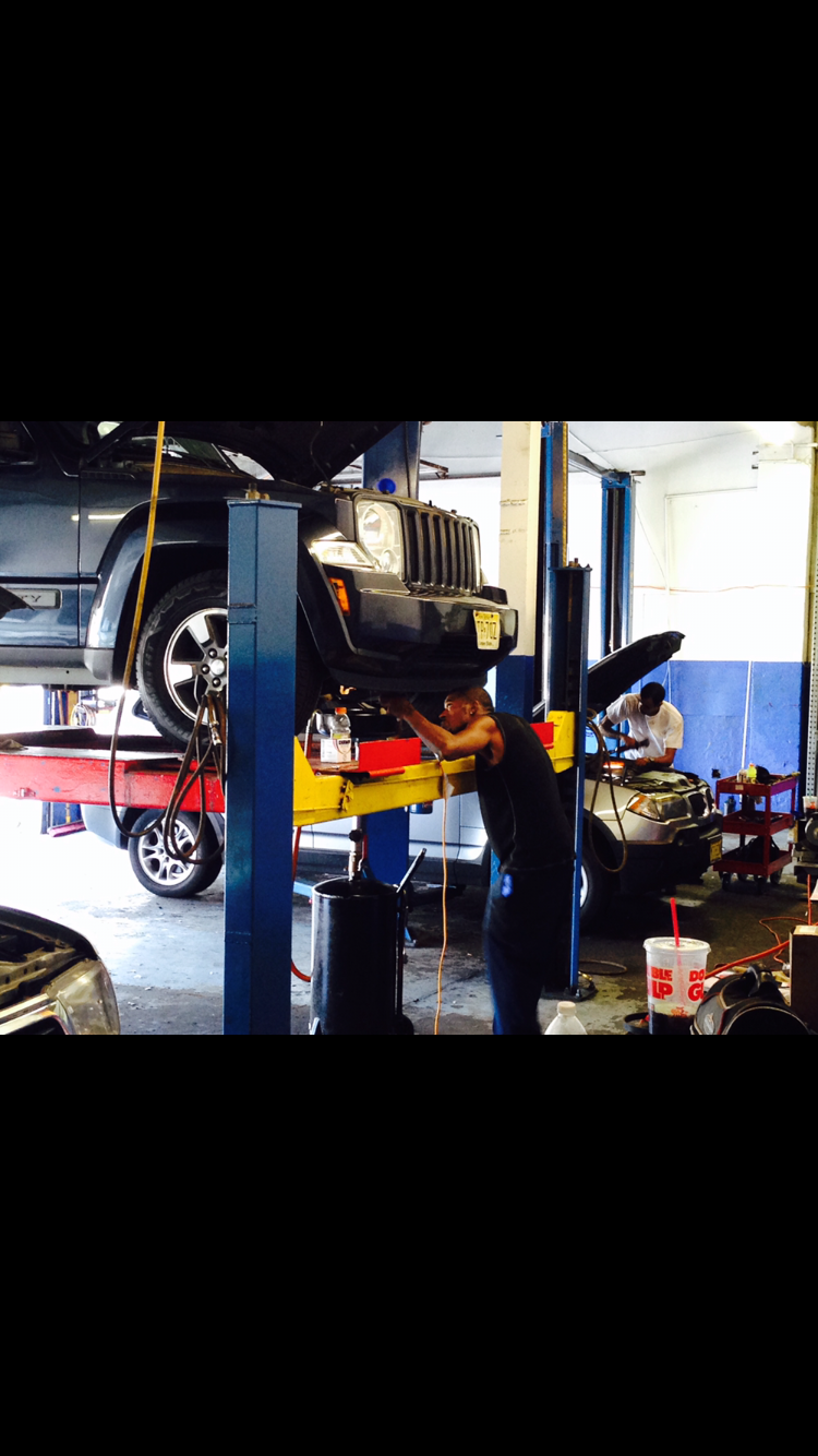 Meineke Car Care Center | 495 E St Georges Ave, Roselle, NJ 07203, USA | Phone: (908) 986-3932