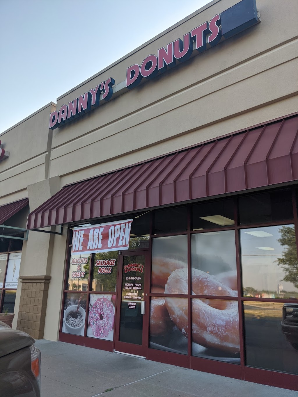 Dannys Donuts | 8513 N 129th E Ave, Owasso, OK 74055, USA | Phone: (918) 376-9686