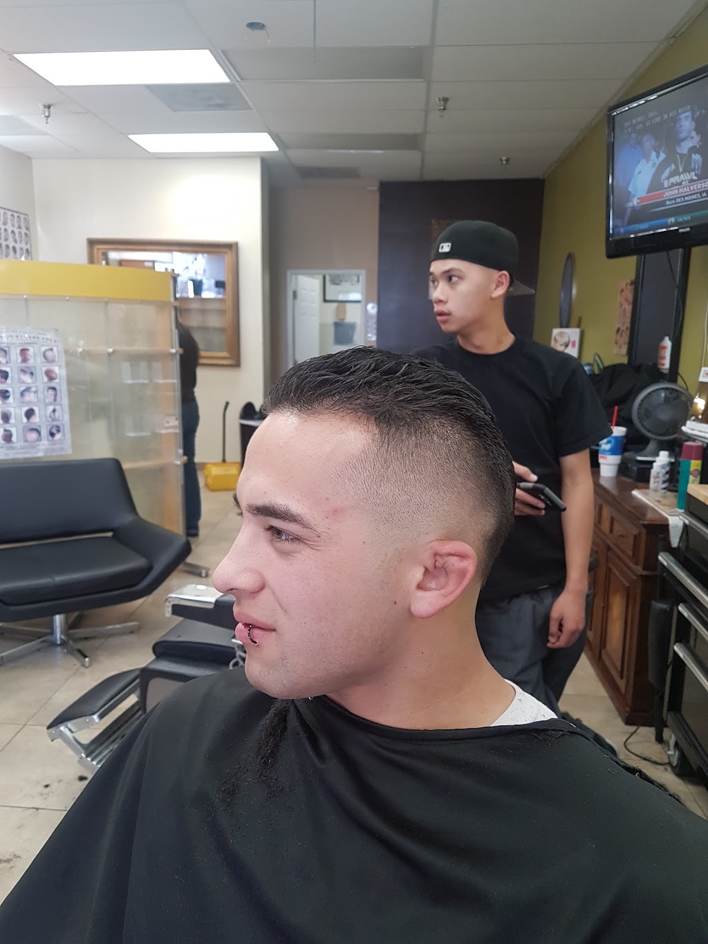 Grand slam barbers | 15923 Bear Valley Rd, Hesperia, CA 92345, USA | Phone: (760) 998-2228