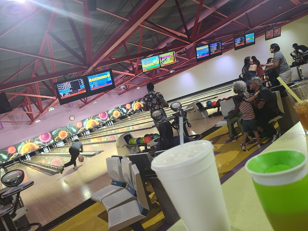 Kings County Bowl | 1050 Lacey Blvd, Hanford, CA 93230 | Phone: (559) 582-1036