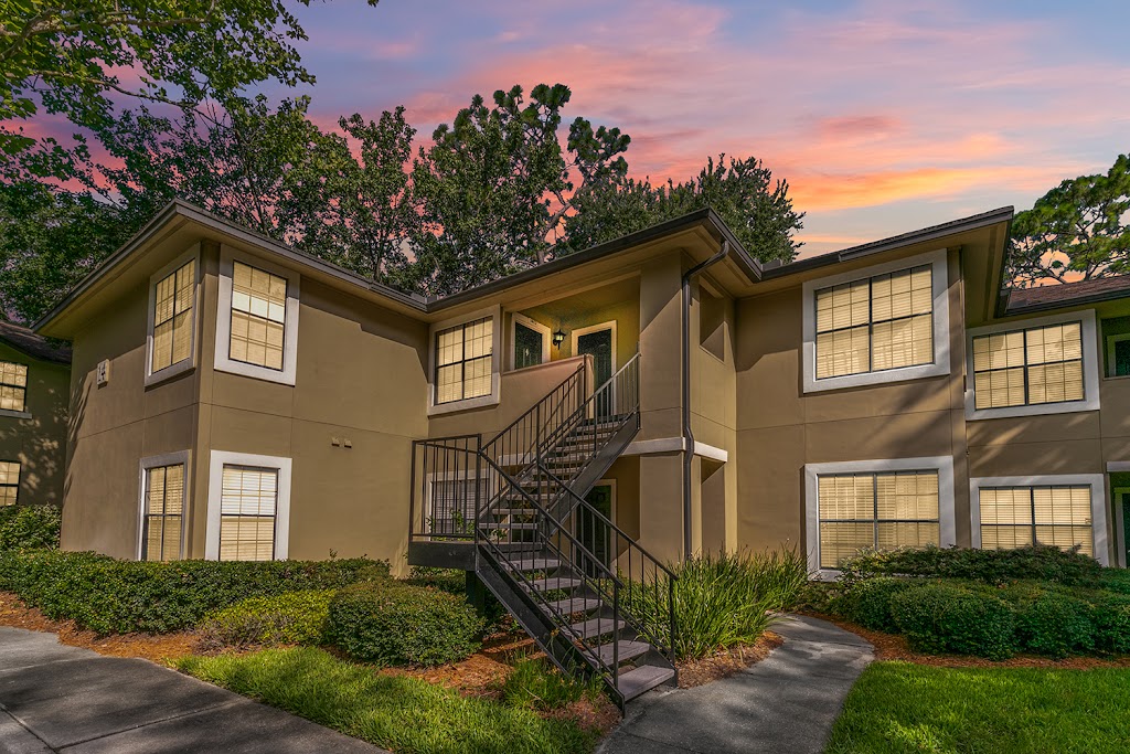 Elements of Belle Rive Apartments | 10010 Belle Rive Blvd, Jacksonville, FL 32256, USA | Phone: (904) 447-5161