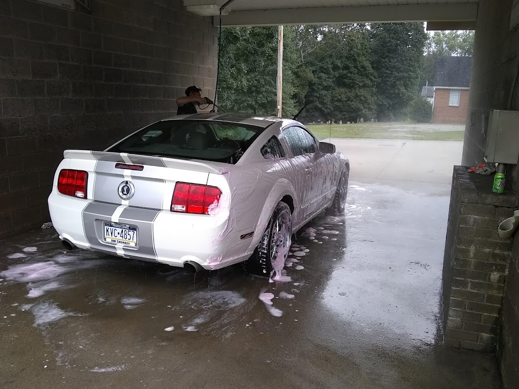 Kings Car Wash | 1000 E Greene St, Waynesburg, PA 15370, USA | Phone: (724) 627-9975