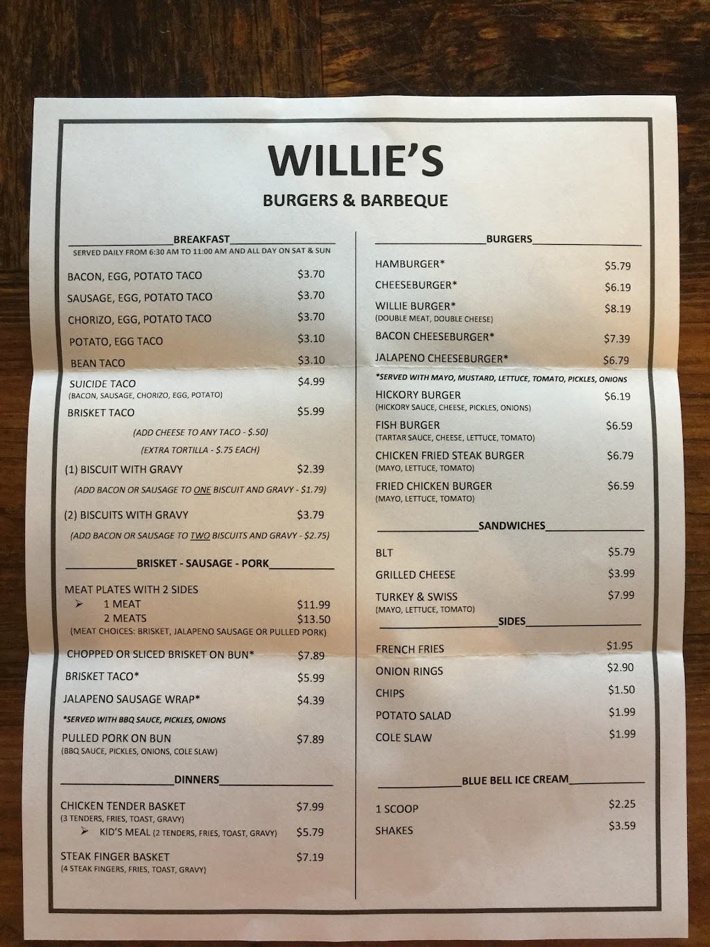 Willies Burgers & BBQ | 21018 State Hwy 71, Spicewood, TX 78669, USA | Phone: (512) 264-8866