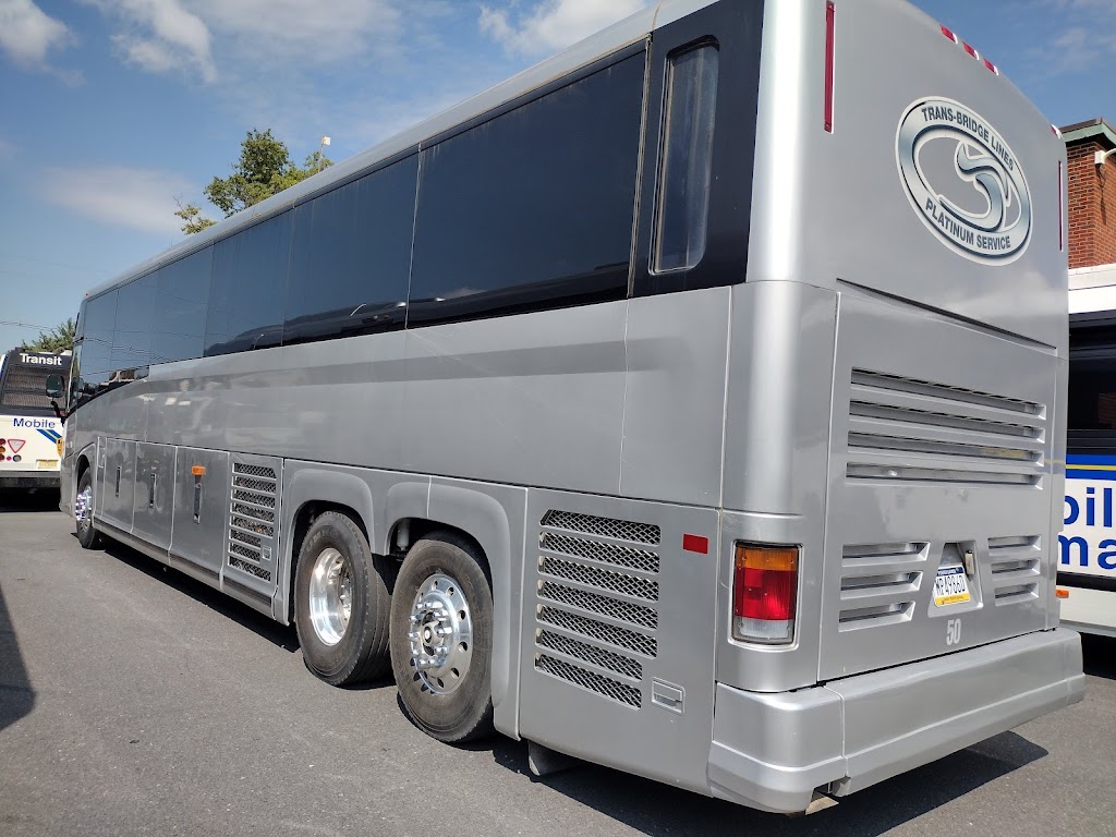 Starr Bus Charter & Tours | 2531 E State St, Trenton, NJ 08619, USA | Phone: (800) 782-7703