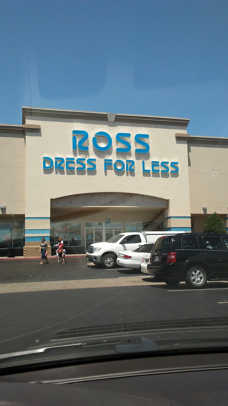 Ross Dress for Less | 6331 SW 3rd St, Oklahoma City, OK 73128, USA | Phone: (405) 491-0116