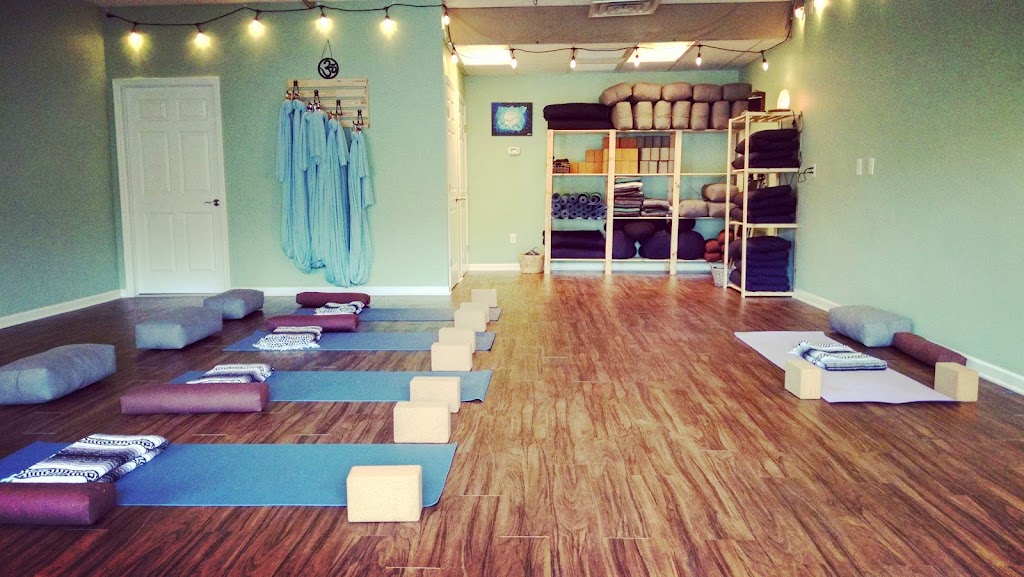 Earth and Sky Yoga | 22 Seabrook Rd, Stockton, NJ 08559, USA | Phone: (908) 892-8297