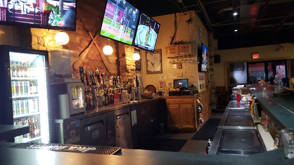 The River Tavern | 3511-1 Lost Nation Rd, Willoughby, OH 44094, USA | Phone: (440) 946-6699