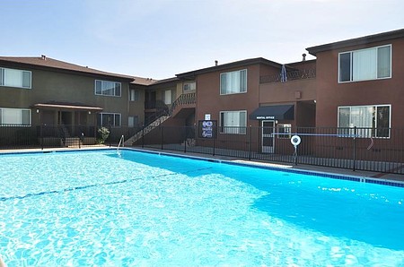 College Campanile Apartments | 5691 Montezuma Rd, San Diego, CA 92115, USA | Phone: (619) 371-9915