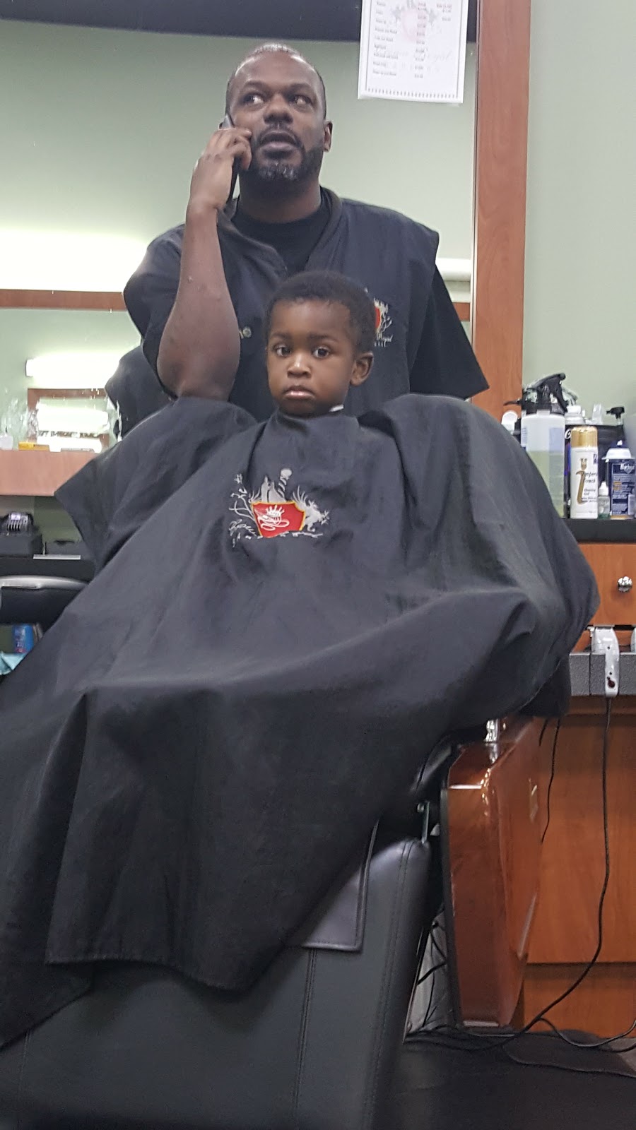 Crown Royal Barbers | 9301 Woodmore Center Dr, Lanham, MD 20706, USA | Phone: (301) 773-2088