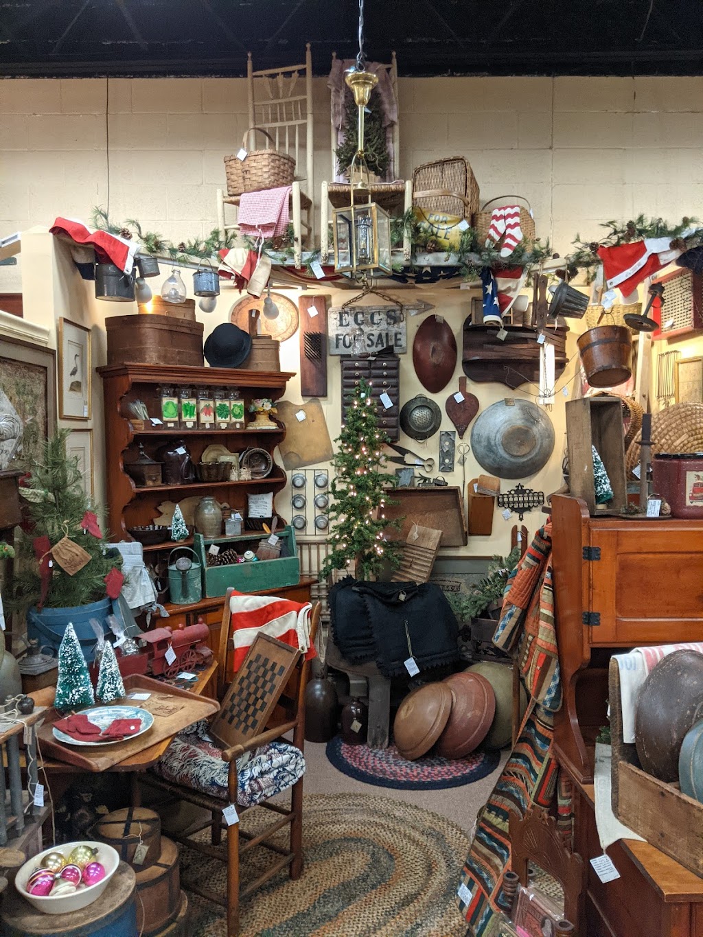 Antique Center of Strabane | 2510 Washington Rd, Canonsburg, PA 15317, USA | Phone: (724) 745-8445