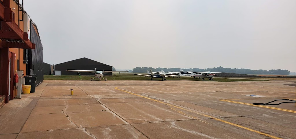 Lake Elmo Airport | 3275 Manning Ave N, Lake Elmo, MN 55042, USA | Phone: (651) 777-6300