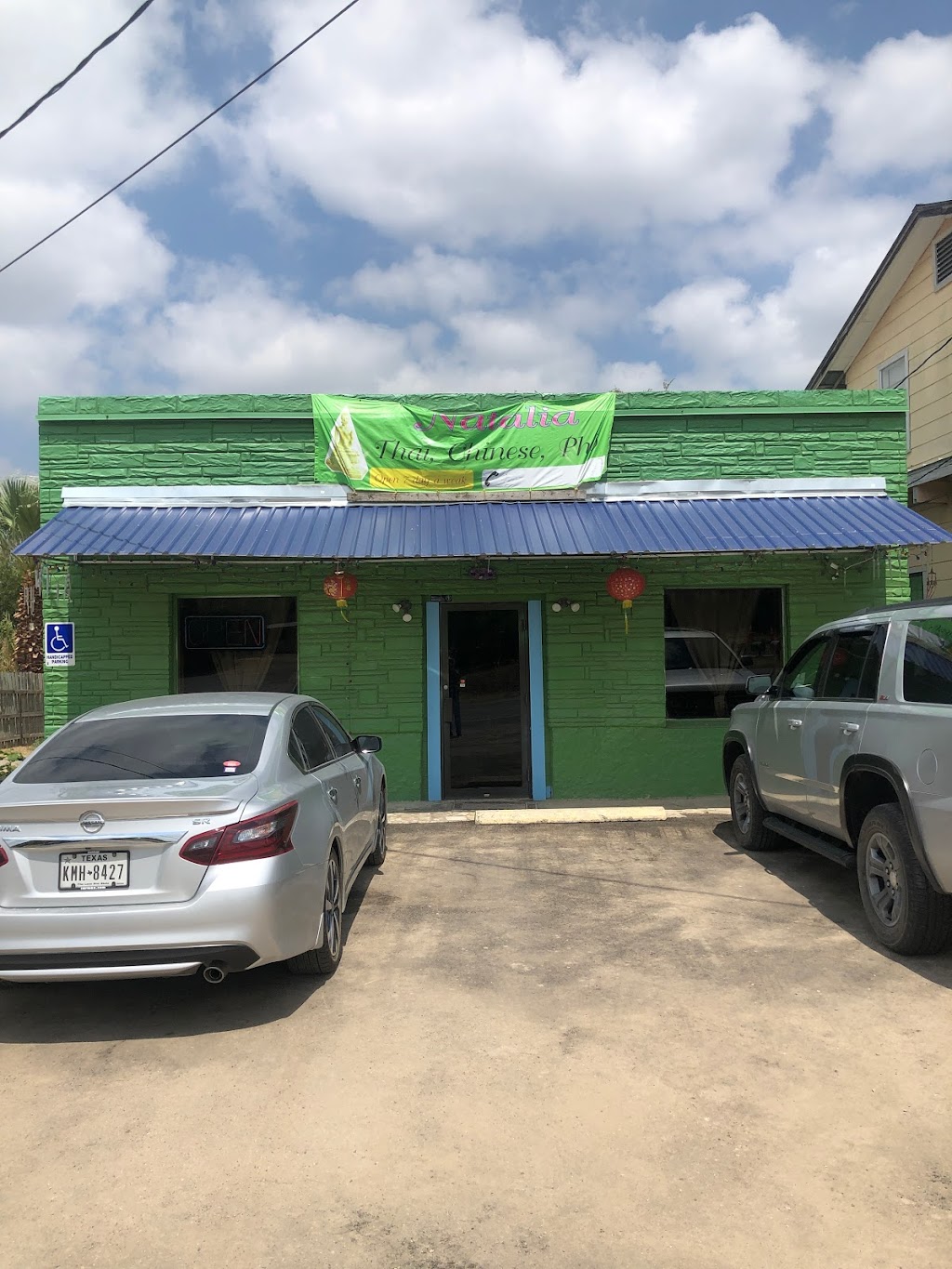 Natalia Thai, Chinese & Fah | 1861 TX-132, Natalia, TX 78059, USA | Phone: (210) 307-6669