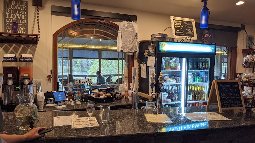 Nauti Vine Winery | 3950 S Main St, Akron, OH 44319, USA | Phone: (330) 644-5444