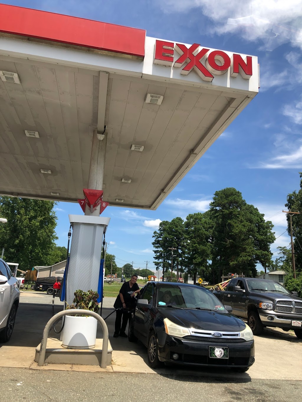 Exxon | 225 Mt Willing Rd, Efland, NC 27243, USA | Phone: (919) 732-4879