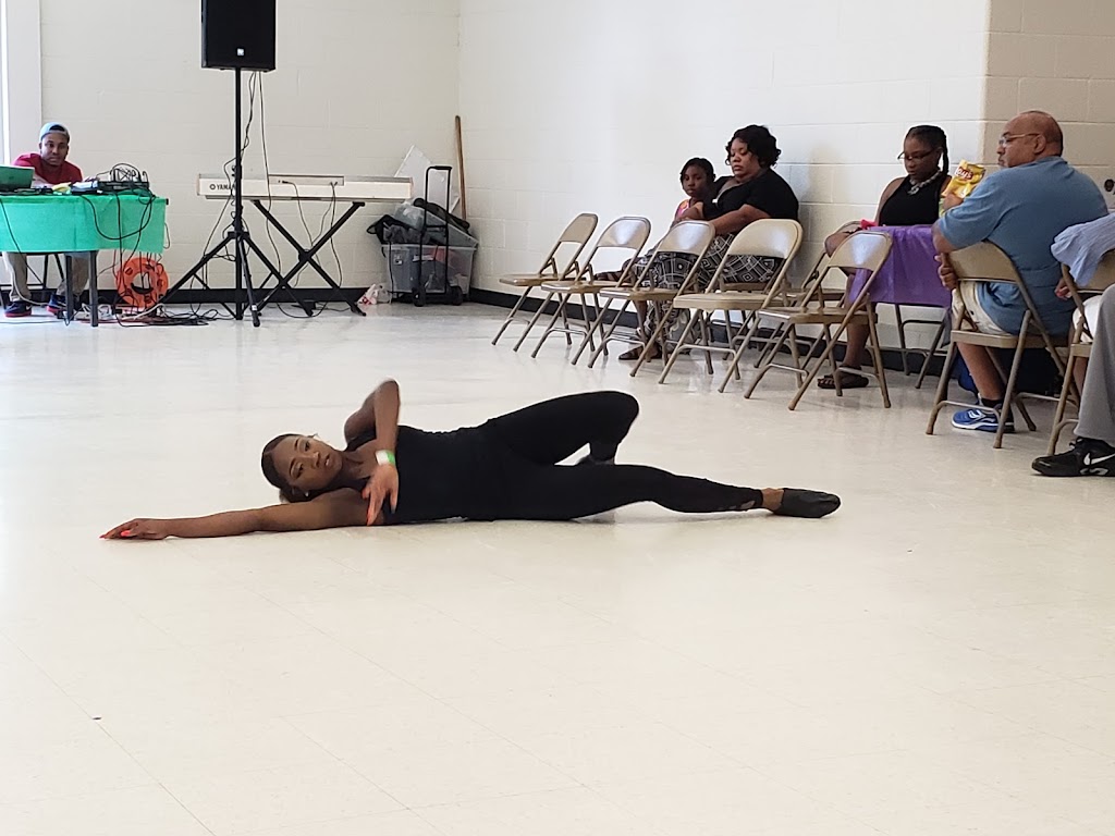 Old Town Neighborhood Center | 4550 Shattalon Dr, Winston-Salem, NC 27106, USA | Phone: (336) 922-3561
