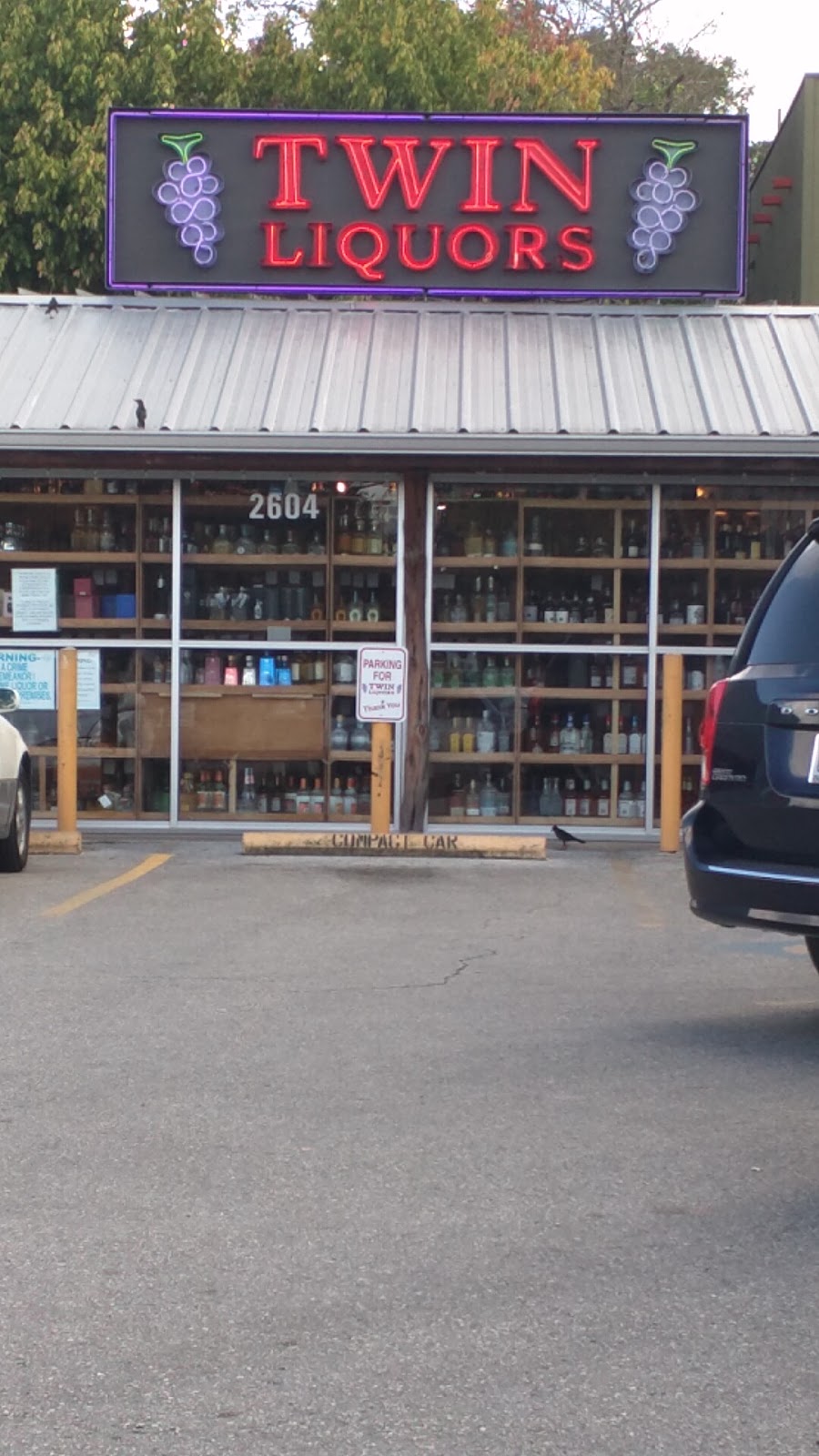 Twin Liquors | 2604 W 7th St, Austin, TX 78703, USA | Phone: (512) 477-0790