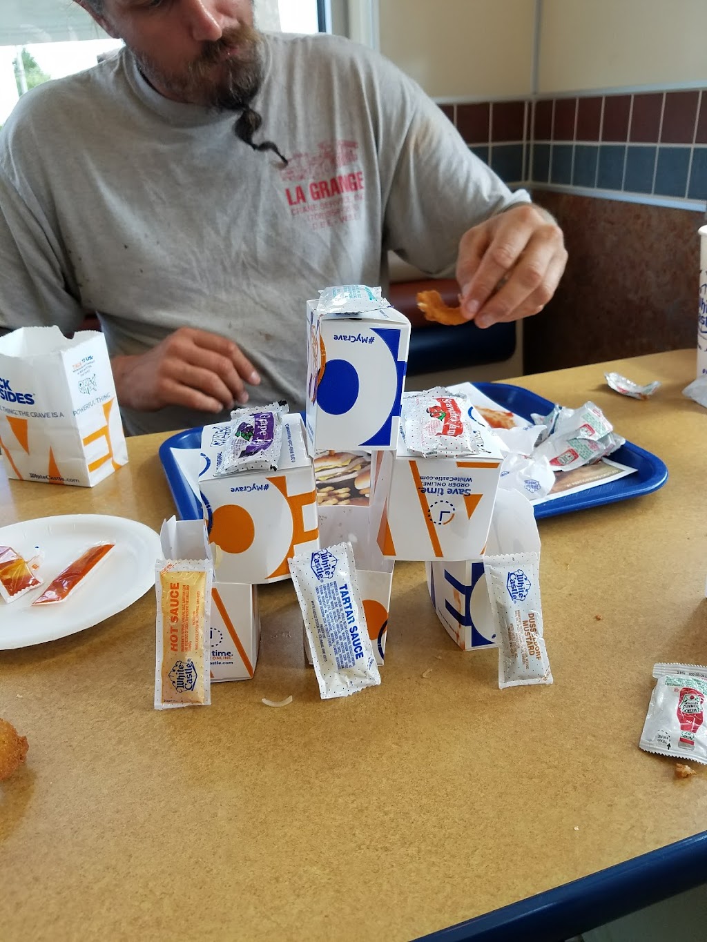 White Castle | 12640 W 143rd St, Homer Glen, IL 60491, USA | Phone: (708) 301-5725