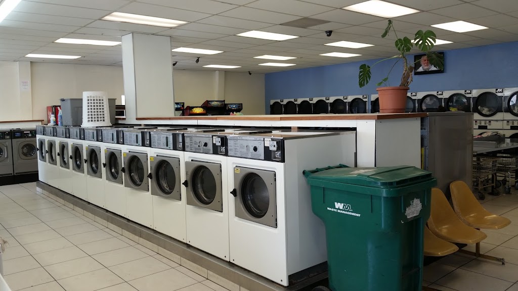 Pajaro Coin Laundry | 305 Salinas Rd, Royal Oaks, CA 95076, USA | Phone: (831) 722-4343