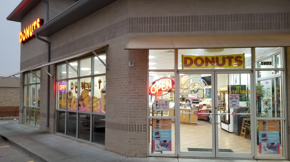 Hi Donuts | 1603 S Douglas Blvd, Midwest City, OK 73130, USA | Phone: (405) 610-5888