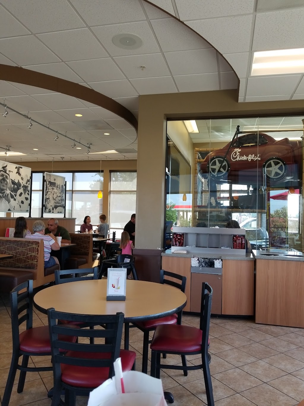 Chick-fil-A | 3200 E Broad St, Mansfield, TX 76063, USA | Phone: (817) 453-1056