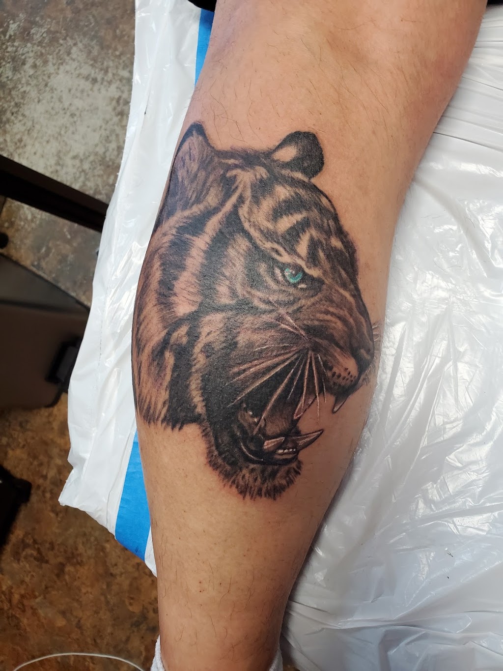 Suicide Kings Tattoo | 37816 Ford Rd, Westland, MI 48185, USA | Phone: (734) 329-2299