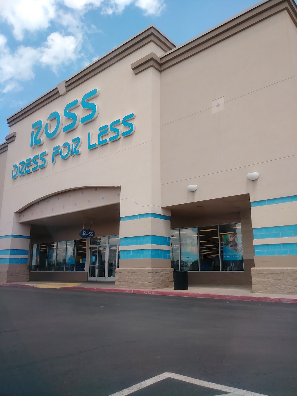 Ross Dress for Less | 6331 SW 3rd St, Oklahoma City, OK 73128, USA | Phone: (405) 491-0116