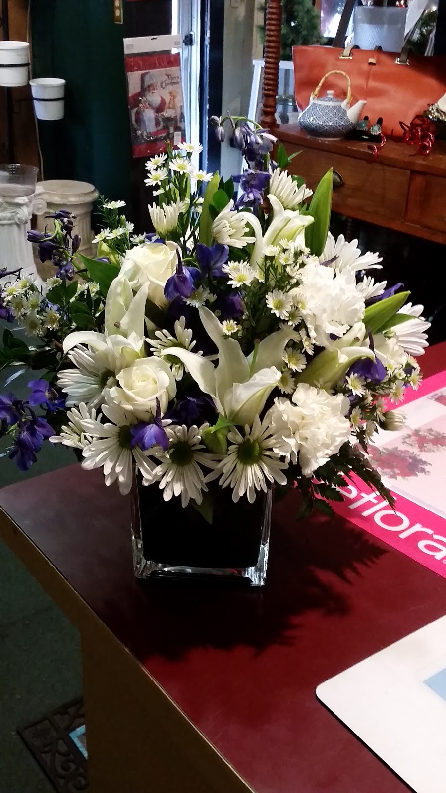 Caseys Florist | 201 S Center St, Princeton, NC 27569 | Phone: (919) 936-8801