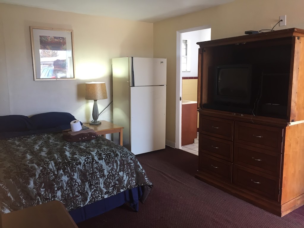 Mid America Inn | 1651 Old State Route 158, Belleville, IL 62221, USA | Phone: (618) 971-9889