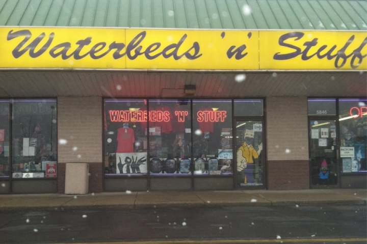 Waterbeds n Stuff | 5846 Emporium Square, Columbus, OH 43231, USA | Phone: (614) 890-2853