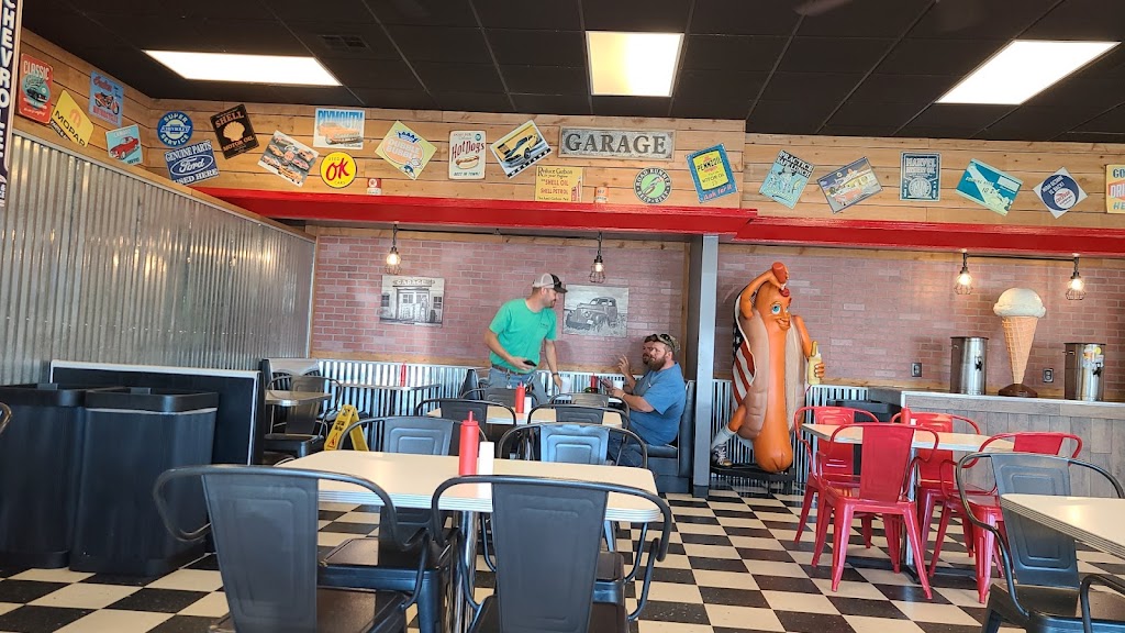 The Burger Garage & Ice Cream Shop | 101 Old, US-81, Hesston, KS 67062, USA | Phone: (316) 283-3000