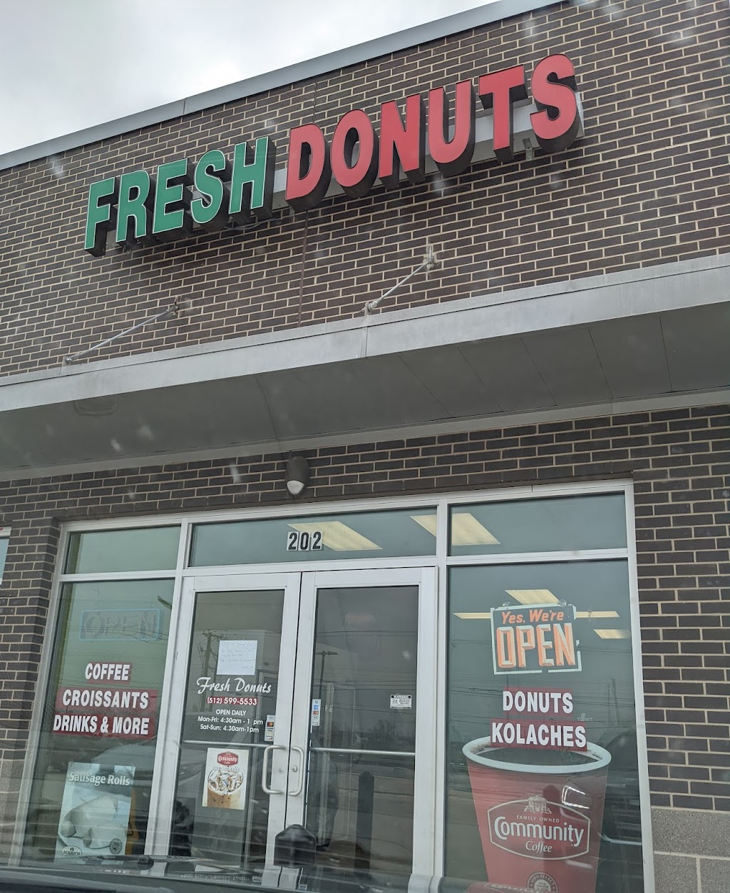 Fresh Donuts | 16009 Farm to Market Rd 1325, Austin, TX 78728, USA | Phone: (512) 599-5533