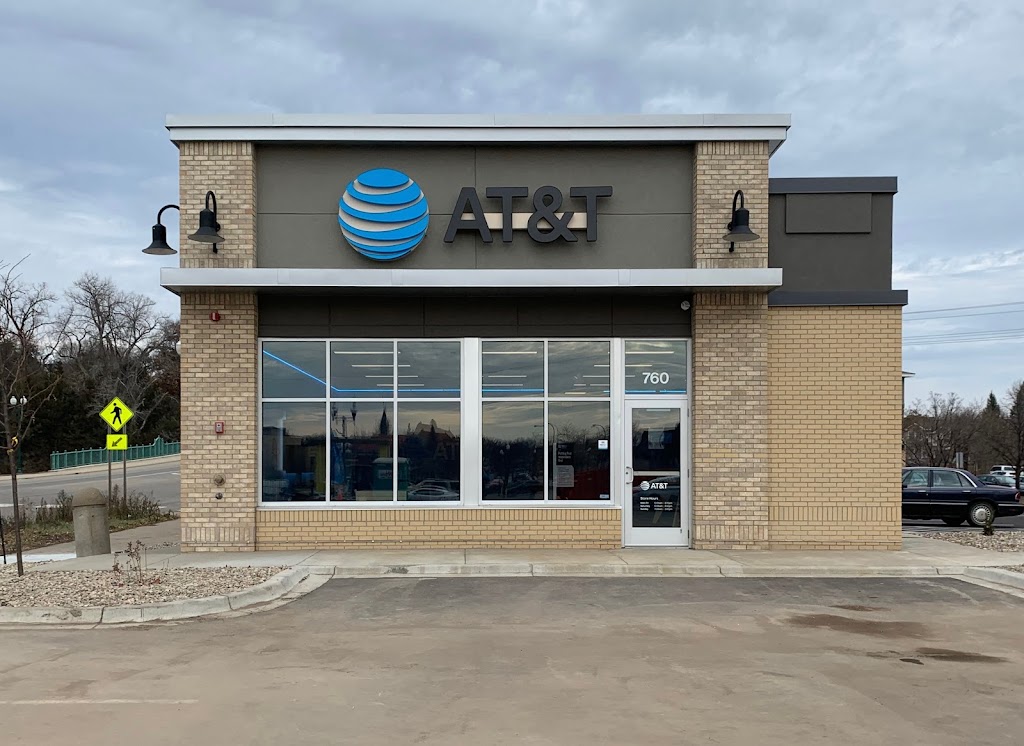 AT&T Store | 760 N Chestnut St, Chaska, MN 55318, USA | Phone: (952) 361-0731