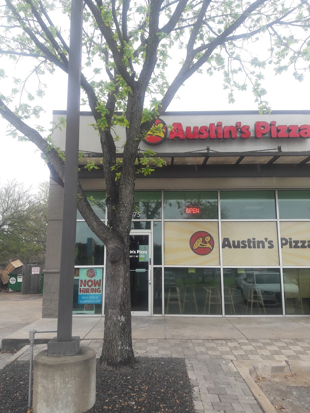 Austins Pizza William Cannon/Brodie | 3601 W William Cannon Dr, Austin, TX 78749 | Phone: (512) 717-8763