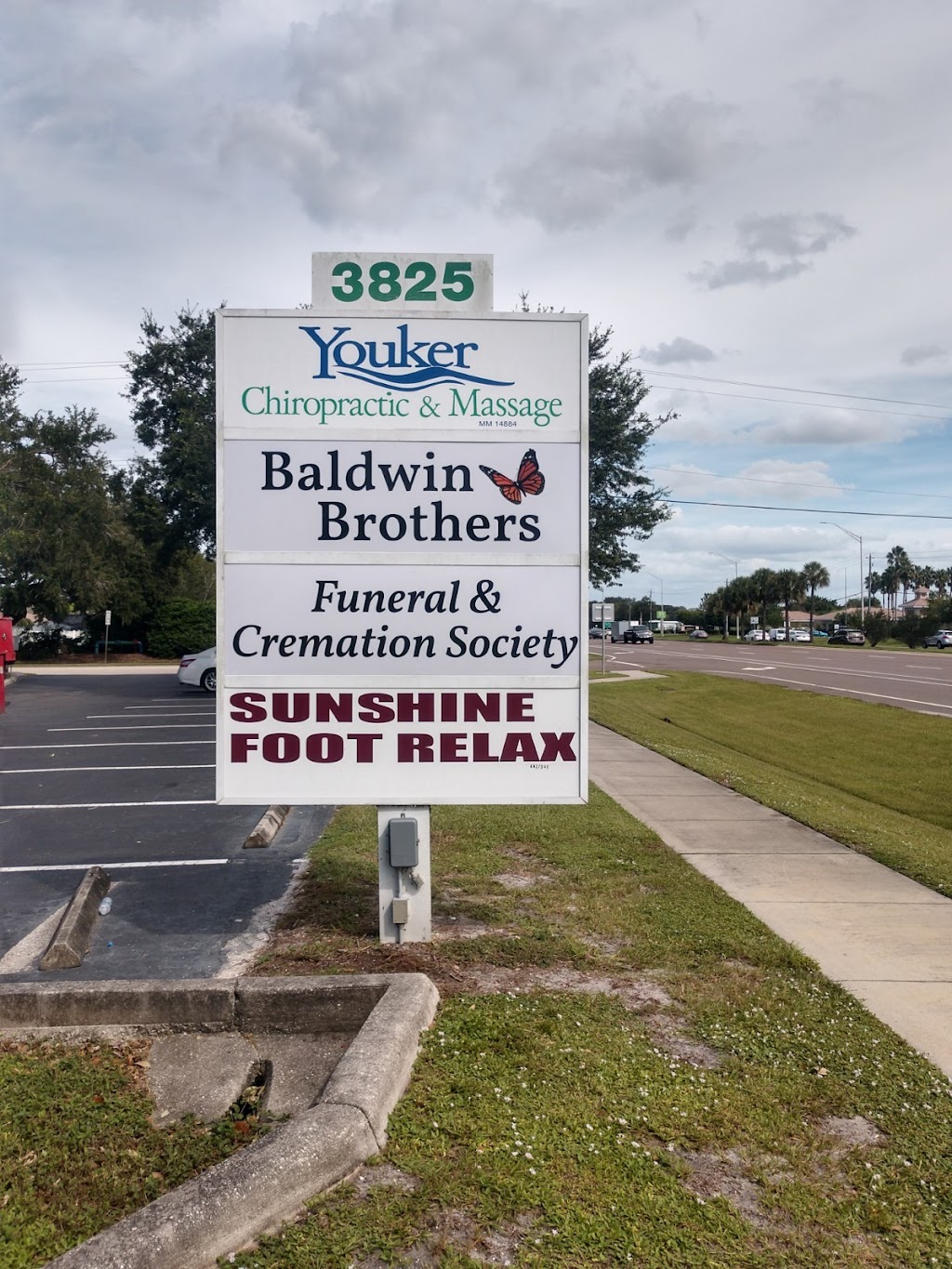 Baldwin Brothers A Funeral & Cremation Society: Bradenton | 3825 FL-64, Bradenton, FL 34208, USA | Phone: (941) 222-1300