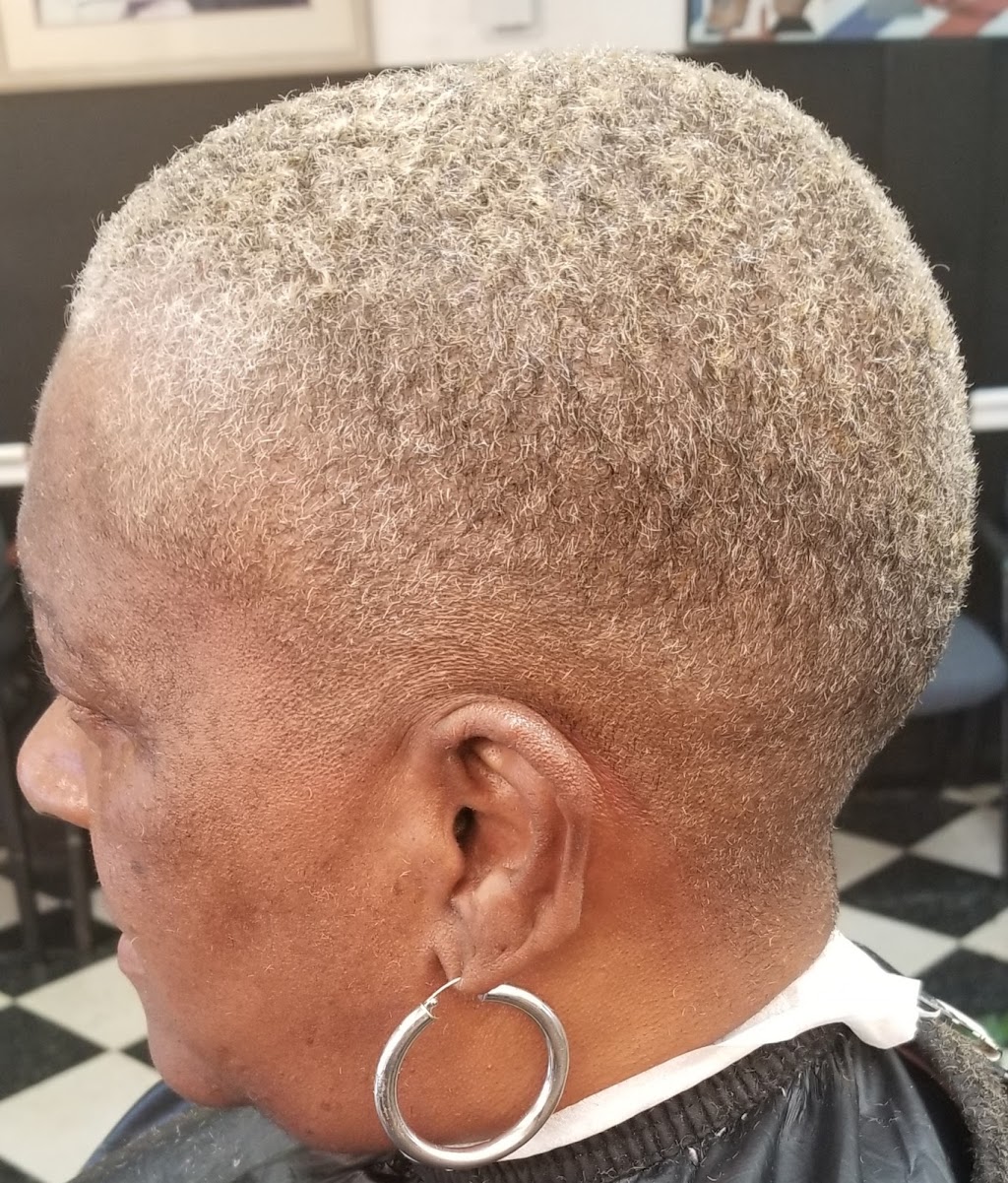 Creative Cuts Barber Shop | 4425 St James Church Rd, Raleigh, NC 27604, USA | Phone: (919) 855-0779