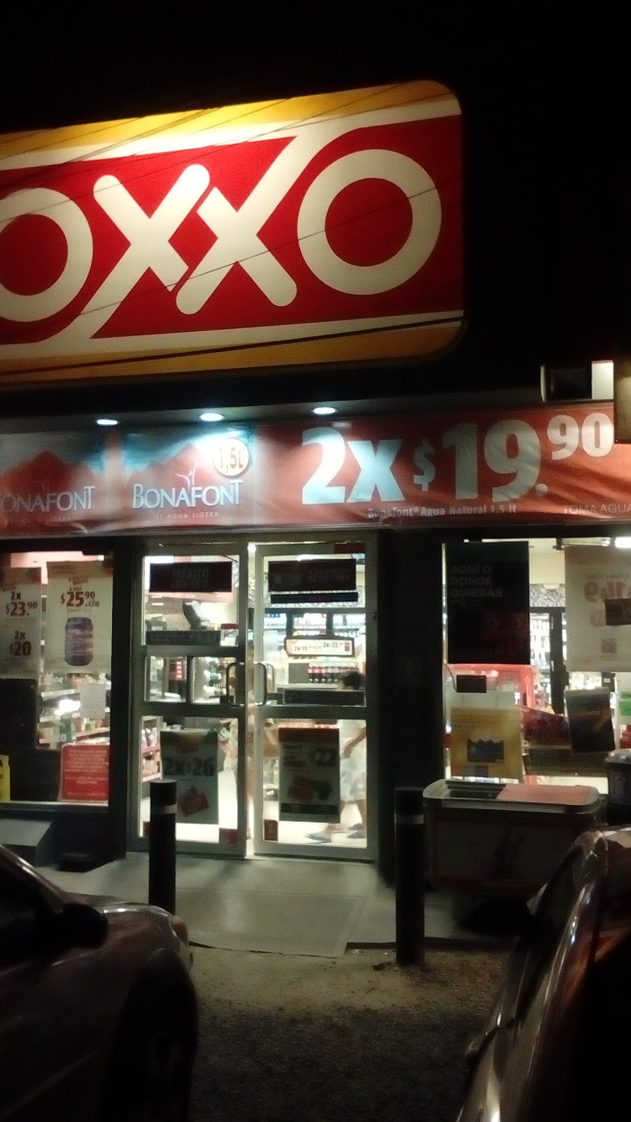 OXXO | Av. Lázaro Cardenas 1058, Alisitos, 22717 Rosarito, B.C., Mexico | Phone: 81 8320 2020