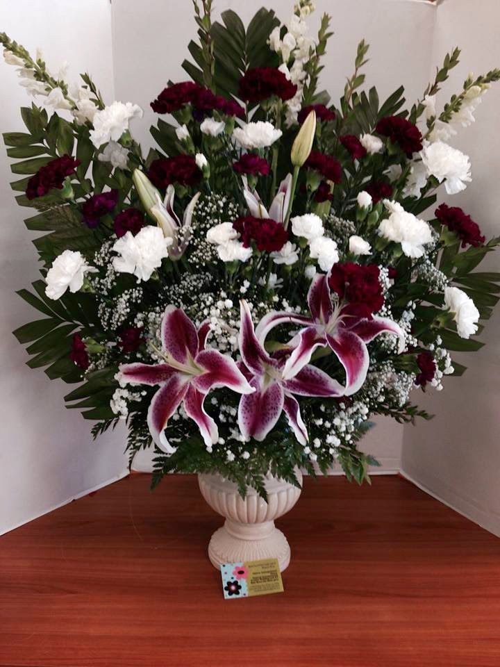 Beas Flowers and Gifts | 11720 Montana Ave Suite A5, El Paso, TX 79936, USA | Phone: (915) 204-6918