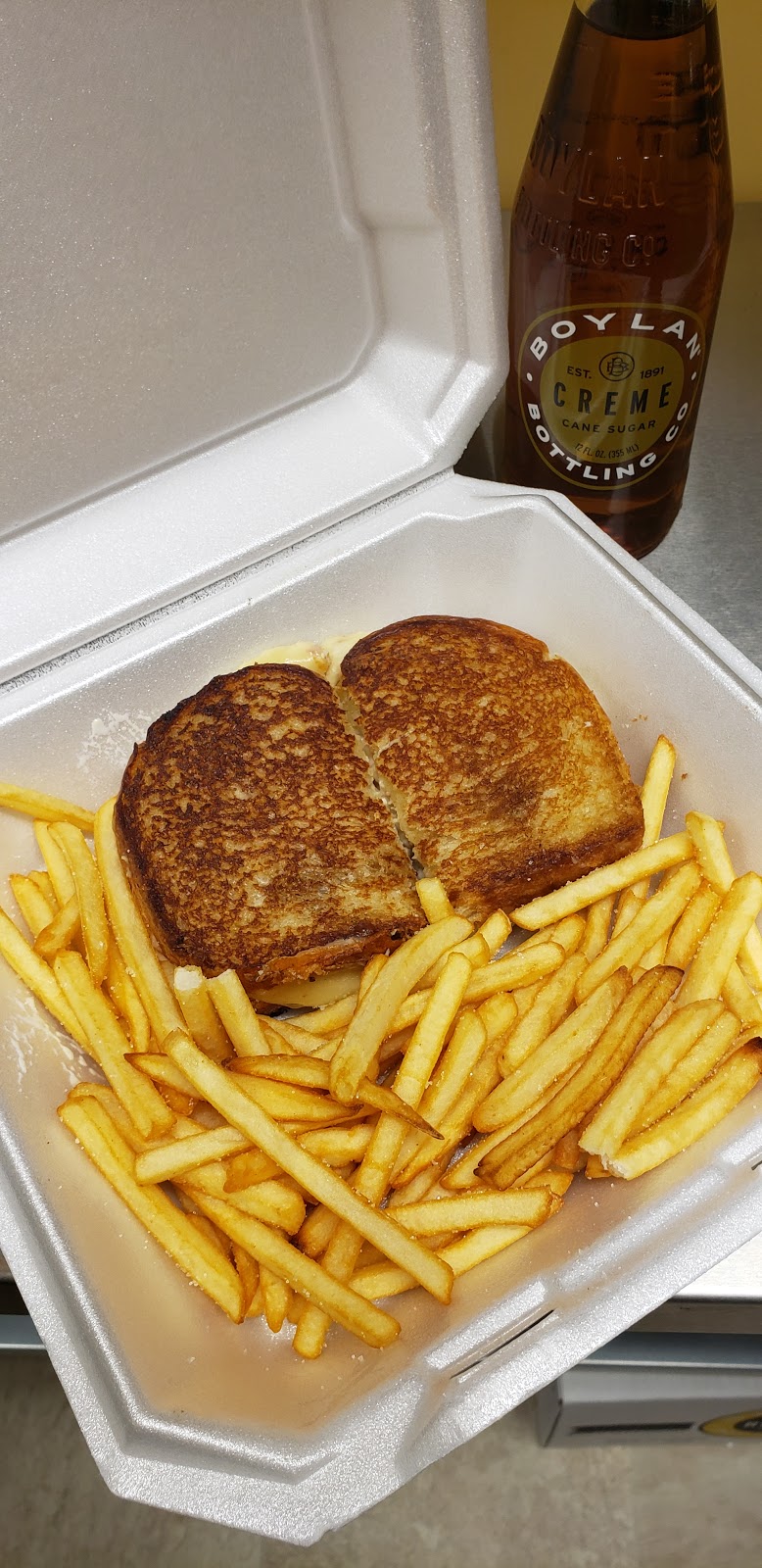 Melted Grilled Cheese | 530 Columbus Ave, Littlestown, PA 17340, USA | Phone: (223) 272-0277