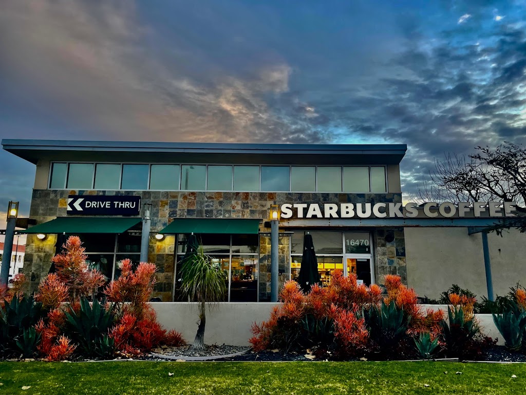 Starbucks | 16470 Pacific Coast Hwy, Huntington Beach, CA 92649, USA | Phone: (562) 592-1789