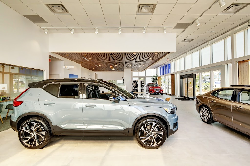 Gorges Volvo Cars | 17665 Burt St, Omaha, NE 68118 | Phone: (402) 359-1500