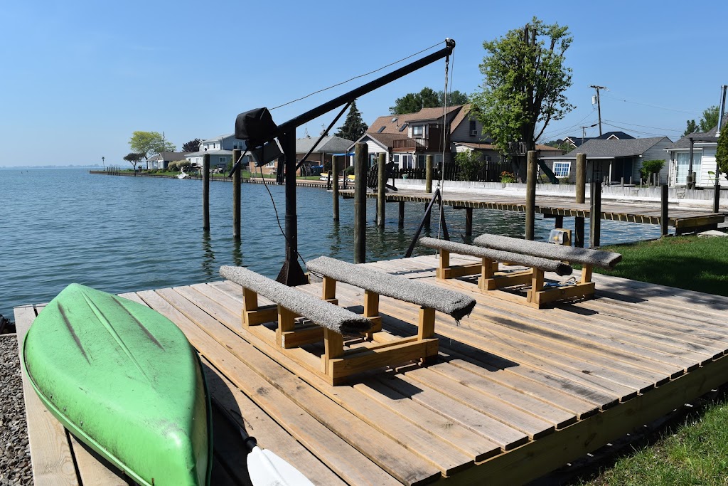 Lake St. Clair Vacation Rentals | 7571 Dyke Rd, Fair Haven, MI 48023, USA | Phone: (586) 202-3100