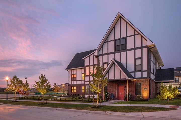 Bungalows on the Lake at Prairie Queen | 13108 Lincoln Rd, Omaha, NE 68138, USA | Phone: (402) 889-2352