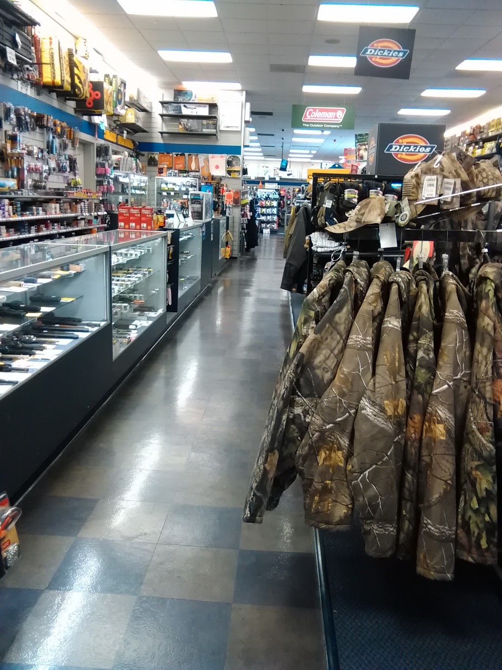 Big 5 Sporting Goods | 1421 W 17th St, Santa Ana, CA 92706, USA | Phone: (714) 564-0356