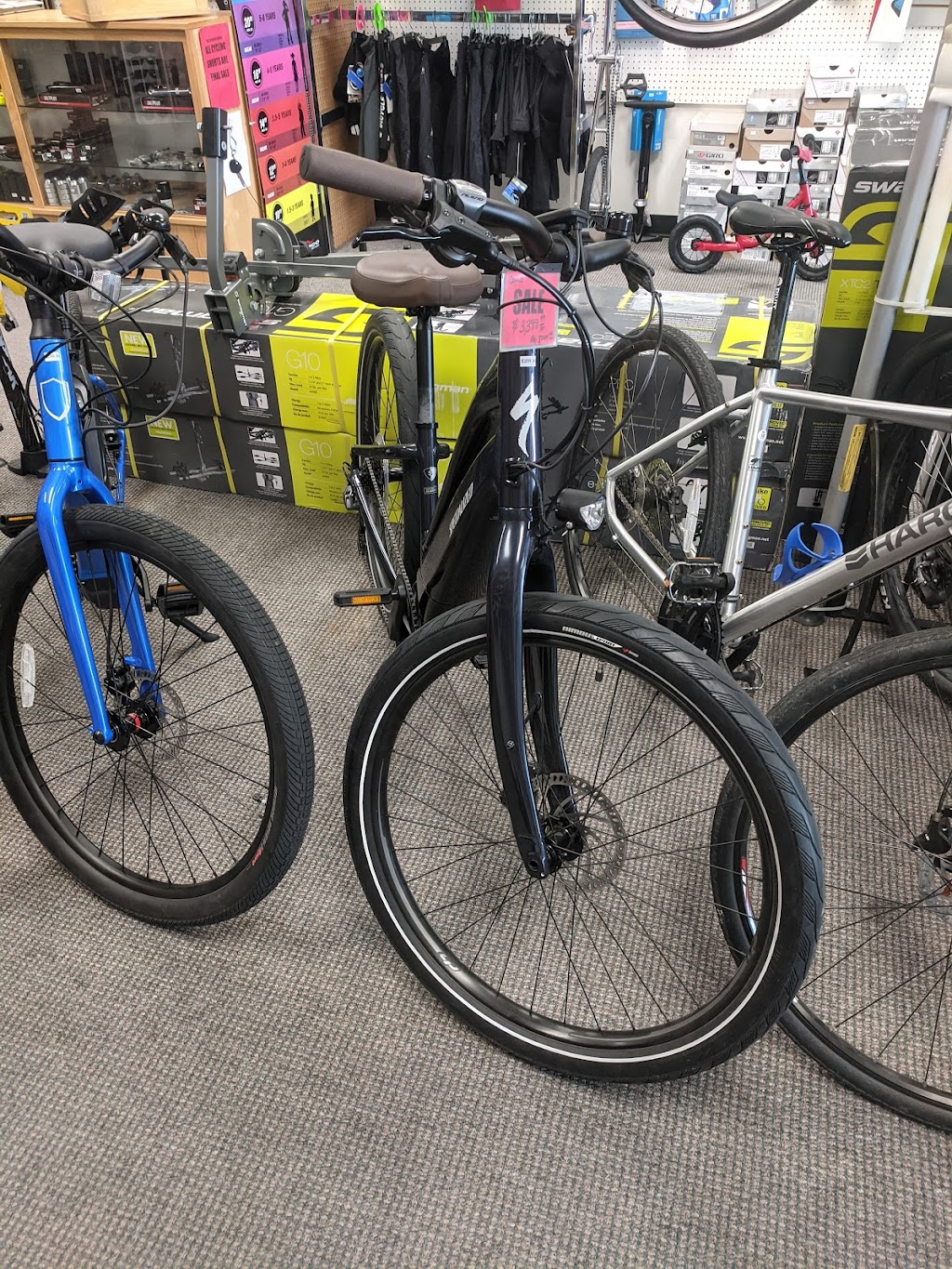 Bicycle World | 1267 Grand Marais Rd W, Windsor, ON N9E 1E1, Canada | Phone: (519) 966-7985