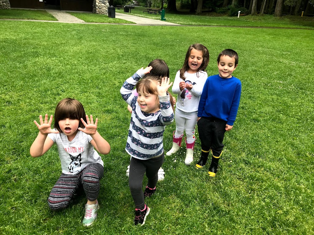 Kinder Cabin Bilingual Preschool | 23846 SE 30th St, Sammamish, WA 98075, USA | Phone: (425) 445-6357