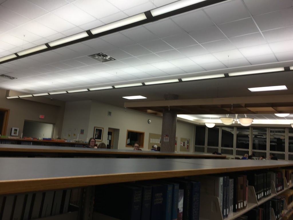 Rincker Memorial Library | 12800 N Lake Shore Dr, Mequon, WI 53097, USA | Phone: (262) 243-4330