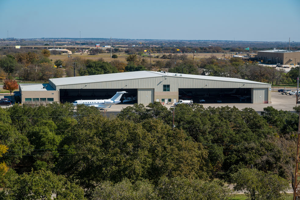 Cutter Aviation - Georgetown (GTU) | 600 S Hangar Dr, Georgetown, TX 78628, USA | Phone: (512) 869-0900