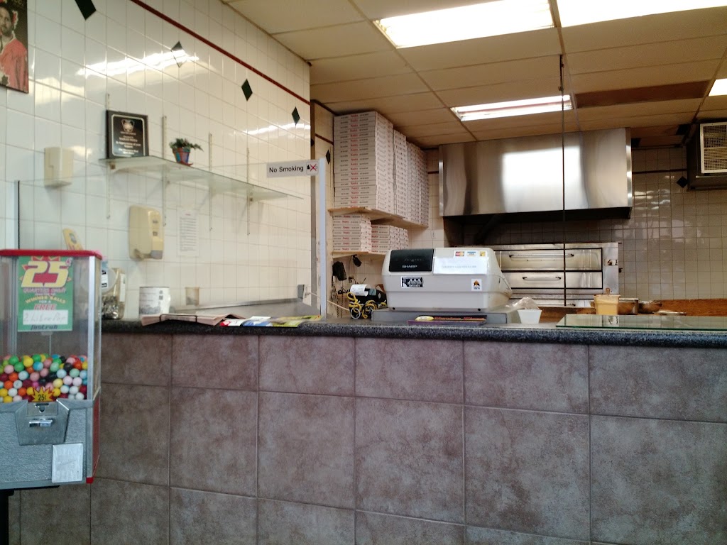 Naples Pizza | 216 Talbot St S, Essex, ON N8M 1B8, Canada | Phone: (519) 776-5252